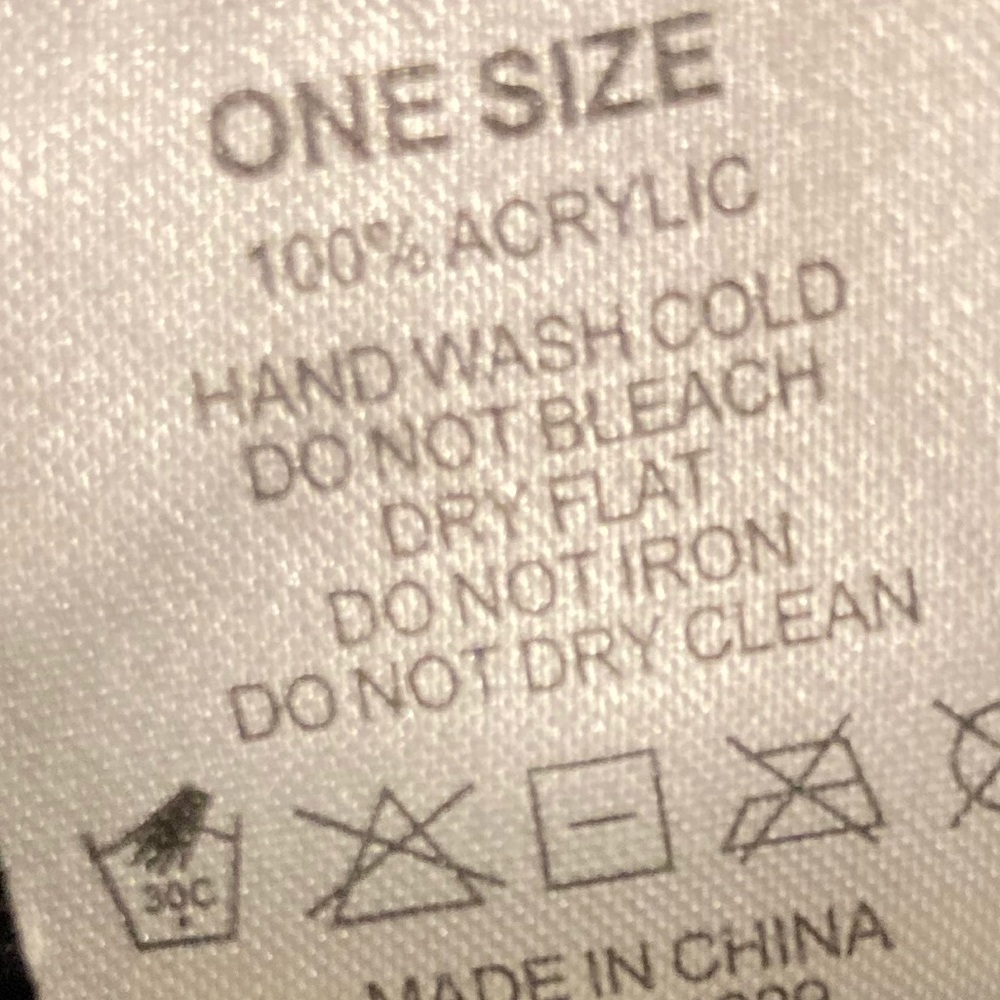 NWOT Tahari Acrylic Reversible Scarf OSFM - Picture 16 of 16